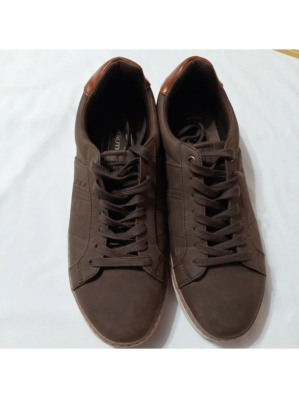 Nautica Men's Brown Leather Sneakers Size 10